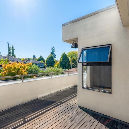 Sunny 1-Bedroom Private Rooms In Charming Vancouver Exterior foto